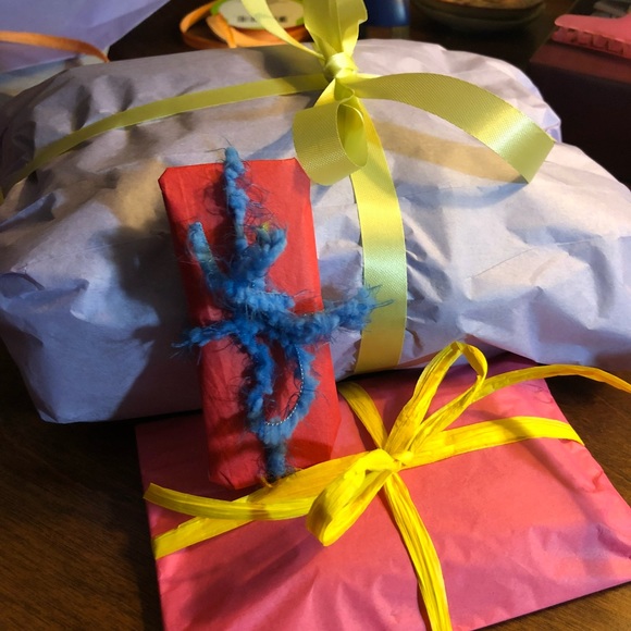 Gift wrap - Picture 12 of 12